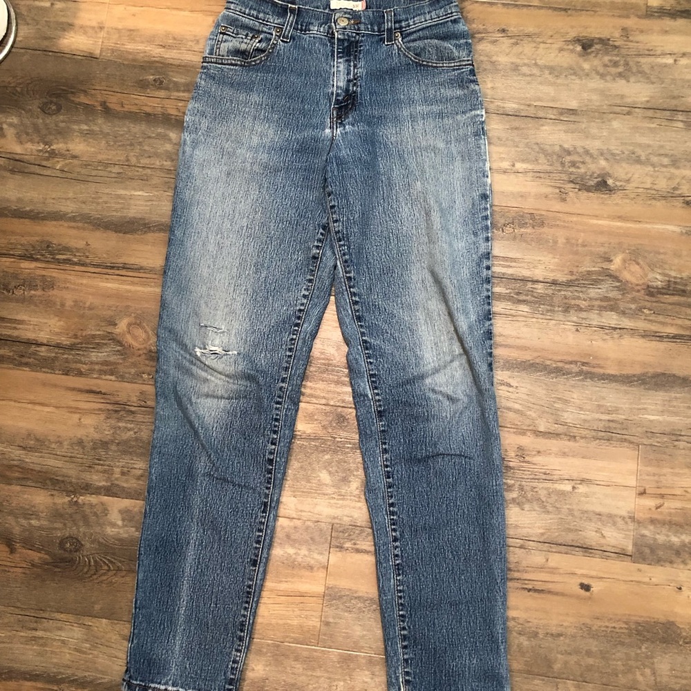 Vintage (90s) Levi’s 550 high waist “mom jeans”